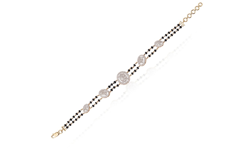  BLACK BEEDS BRACELET