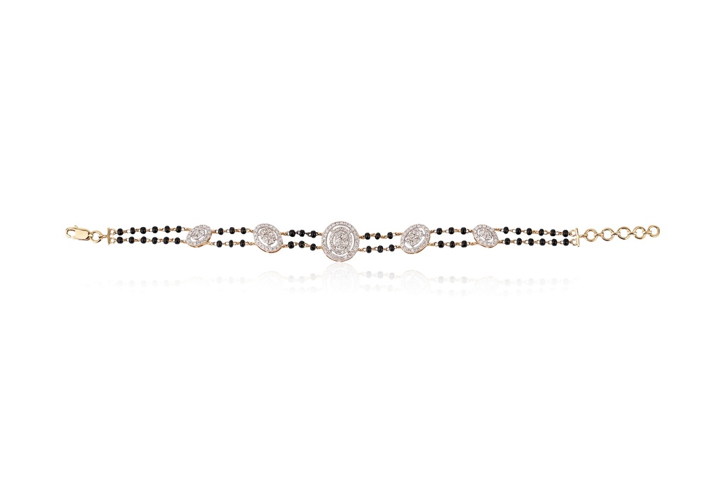  BLACK BEEDS BRACELET