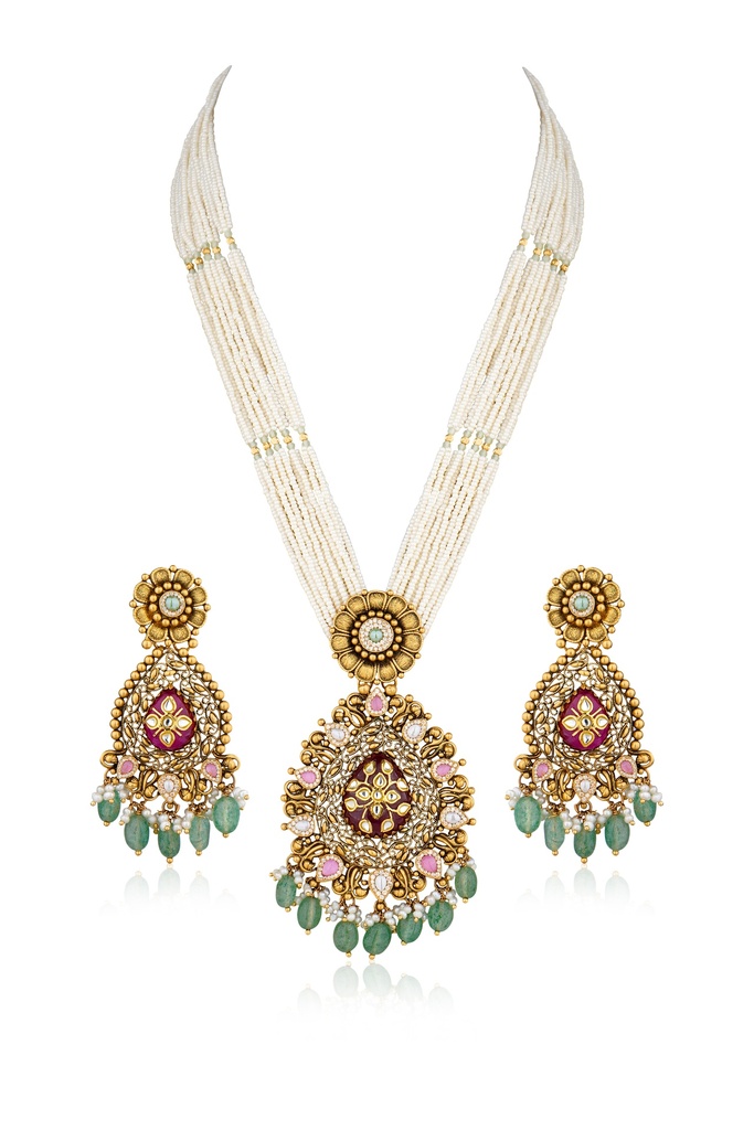 String Pendant Set