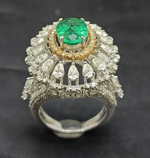 Fancy Emerald Cocktail Ring