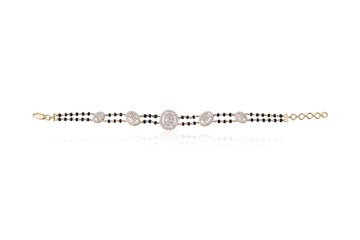  BLACK BEEDS BRACELET